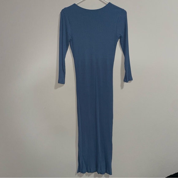 AMOUR VERT | Ribbed Blue Dress - Picture 6 of 7